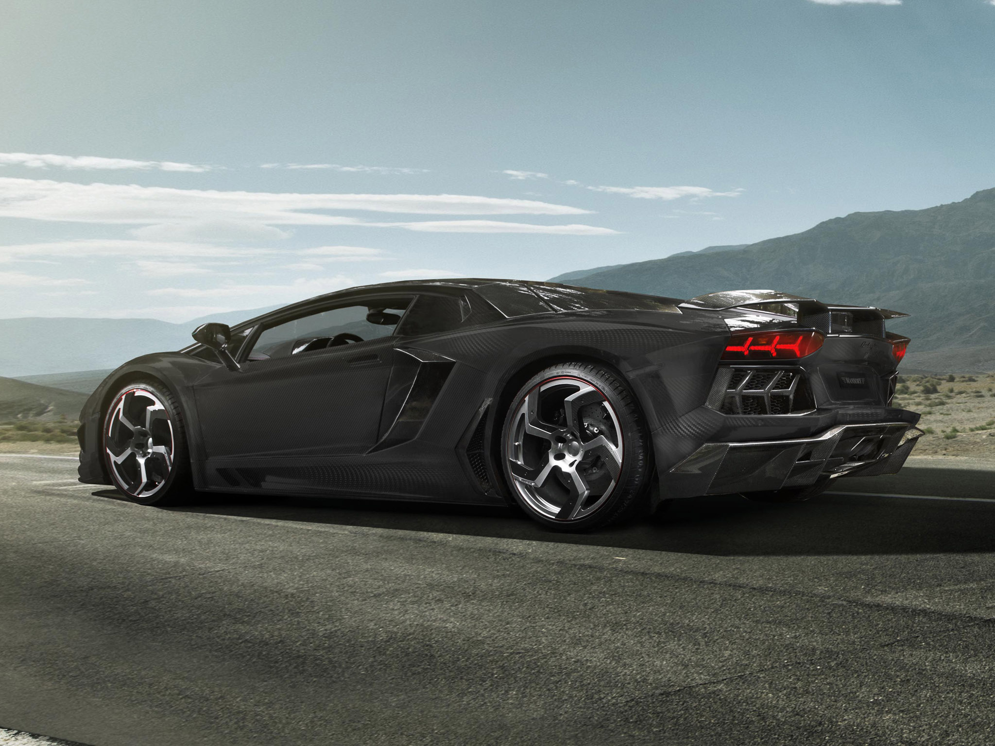 mansory_lamborghini-aventador-lp700-4-carbonado-2012_r1.jpg.jpg