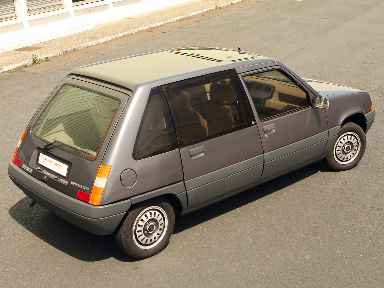 heuliez_renault-super-van-cinq-concept-1985_r1.jpg.jpg